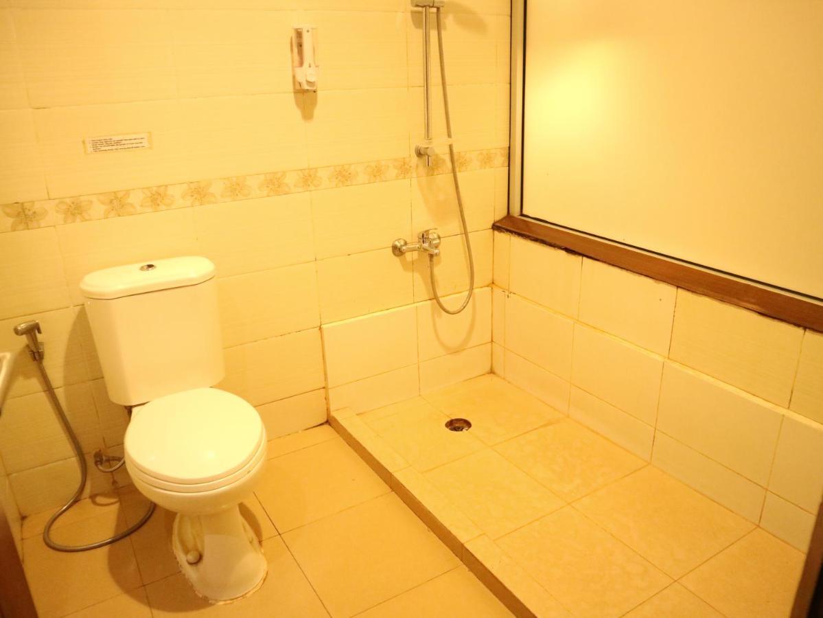 Excellent Seven Boutique Hotel Бандунг Екстериор снимка