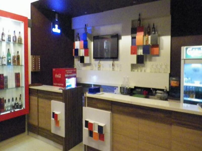 Excellent Seven Boutique Hotel Бандунг Екстериор снимка