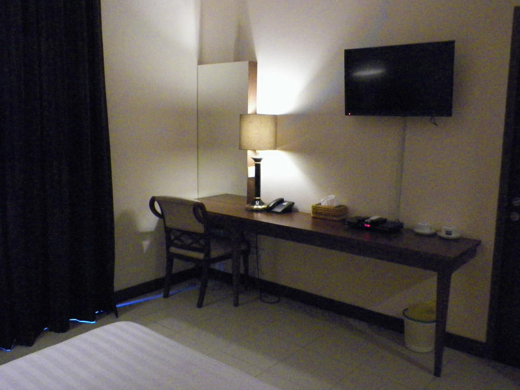 Excellent Seven Boutique Hotel Бандунг Стая снимка