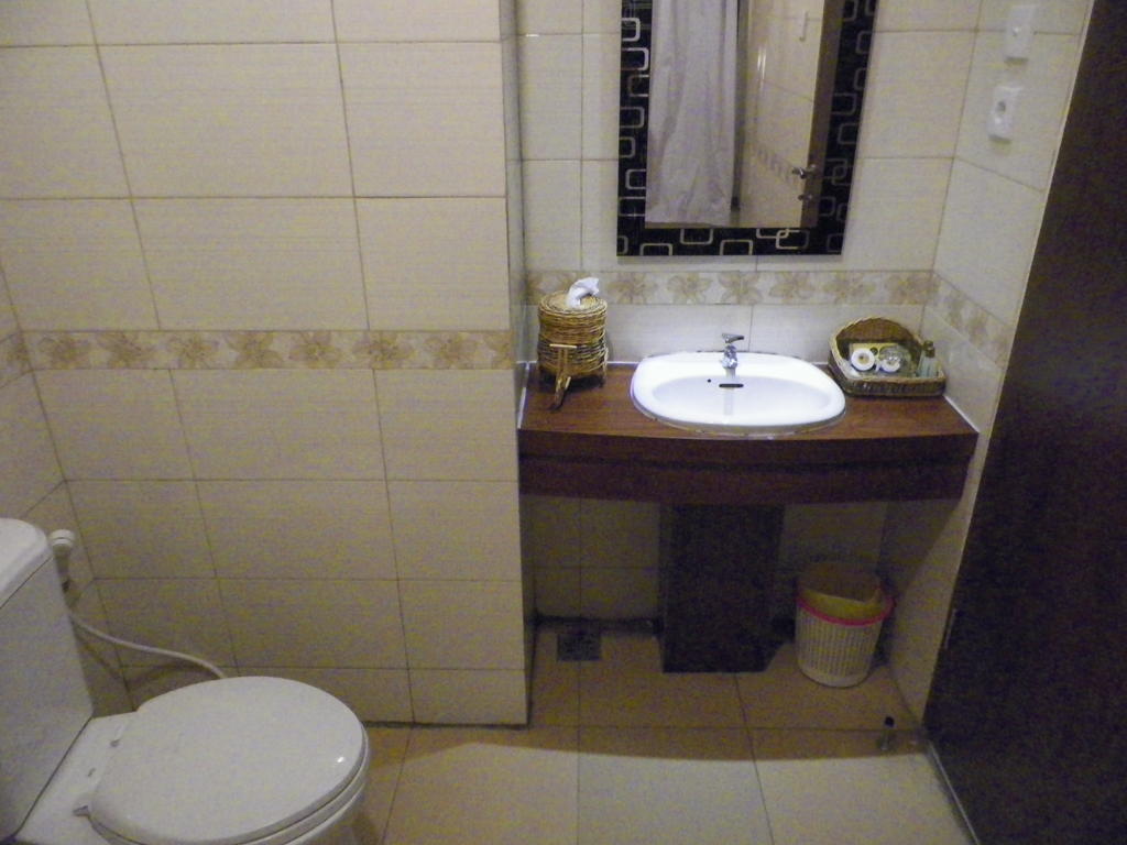 Excellent Seven Boutique Hotel Бандунг Стая снимка
