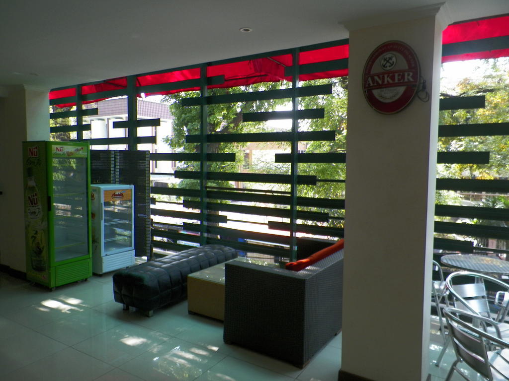 Excellent Seven Boutique Hotel Бандунг Екстериор снимка